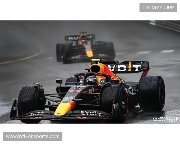 红牛策略组决策成维斯塔潘逆袭关键 红牛策略组决策成维斯塔潘逆袭关键